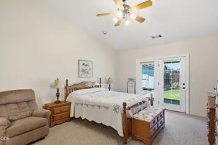 2714 SW Trinity Way, Grants Pass, OR 97527 - Photo 20