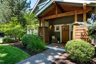 2438 NW Lemhi Pass Dr, Bend, OR 97703 - Photo 2