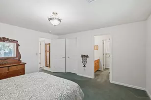 524 SW Anique Ln, Grants Pass, OR 97526 - Photo 16