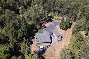 141 N Lappland Dr, Grants Pass, OR 97527 - Photo 60