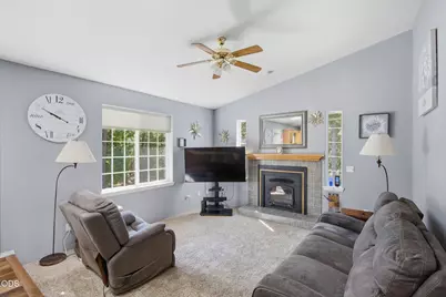 141 N Lappland Drive, Grants Pass, OR 97527 - Photo 30