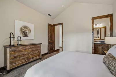 56240 Trailmere Circle, Bend, OR 97707 - Photo 34