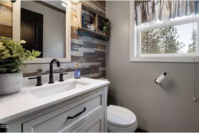 138754 Michigan Avenue, Gilchrist, OR 97737 - Photo 12