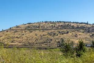 N Hwy 97, Klamath Falls, OR 97601 - Photo 1