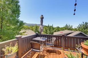 955 Overlook Dr, Ashland, OR 97520 - Photo 10