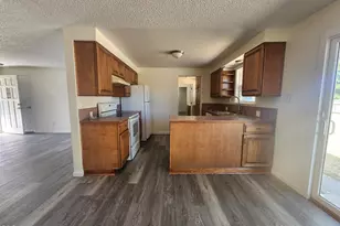 11127 Horizon St, Midland, OR 97634 - Photo 12