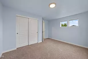 21241 SE Golden Market Ln, Bend, OR 97702 - Photo 24