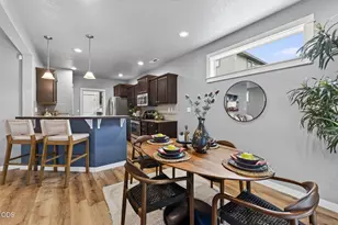 21241 SE Golden Market Ln, Bend, OR 97702 - Photo 10