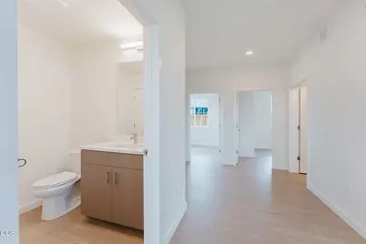 155 NW 17th Street #100, Redmond, OR 97756 - Photo 8