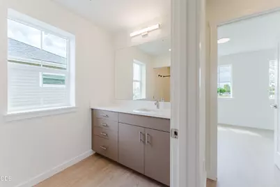 317 NW 17th Street #1, Redmond, OR 97756 - Photo 24