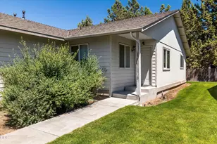 726 NE Savannah Dr, Bend, OR 97701 - Photo 10