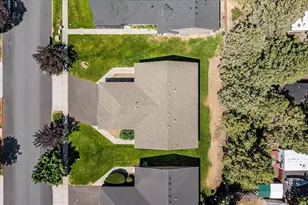 726 NE Savannah Dr, Bend, OR 97701 - Photo 18