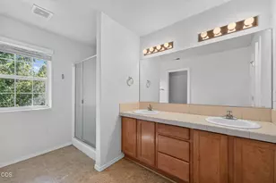 2836 NE Sedalia Loop, Bend, OR 97701 - Photo 10