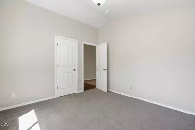 408 NW 24th Place, Redmond, OR 97756 - Photo 16