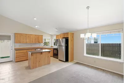 408 NW 24th Place, Redmond, OR 97756 - Photo 10