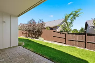 408 NW 24th Pl, Redmond, OR 97756 - Photo 26