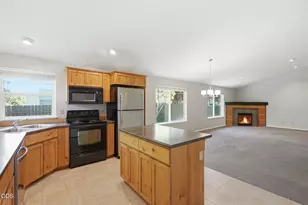 408 NW 24th Pl, Redmond, OR 97756 - Photo 14