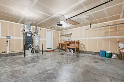 408 NW 24th Place, Redmond, OR 97756 - Photo 32