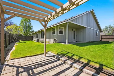 408 NW 24th Place, Redmond, OR 97756 - Photo 28