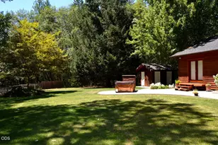 737 Pinecrest Dr, Grants Pass, OR 97526 - Photo 42