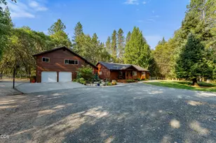 737 Pinecrest Dr, Grants Pass, OR 97526 - Photo 70