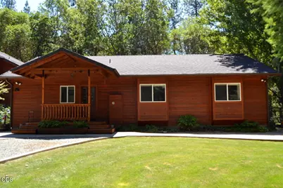 737 Pinecrest Drive, Grants Pass, OR 97526 - Photo 2