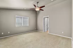 339 Southwest 33rd Drive, Redmond, OR 97756 - Photo 14