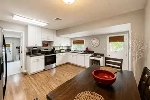 206 SW Claypool St, Prineville, OR 97754 - Photo 6