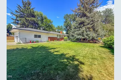 206 SW Claypool Street, Prineville, OR 97754 - Photo 2