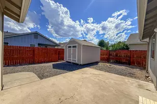 758 NE Sandstone Ct, Prineville, OR 97754 - Photo 16