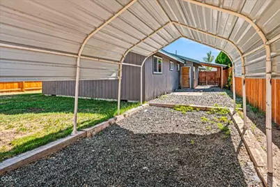 645 NW 7th Street, Redmond, OR 97756 - Photo 30
