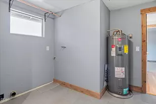 645 NW 7th St, Redmond, OR 97756 - Photo 20