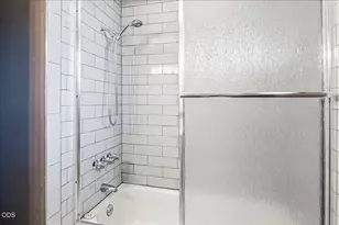 645 NW 7th St, Redmond, OR 97756 - Photo 18