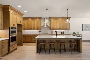 17860 Preservation Loop, Bend, OR 97707 - Photo 2