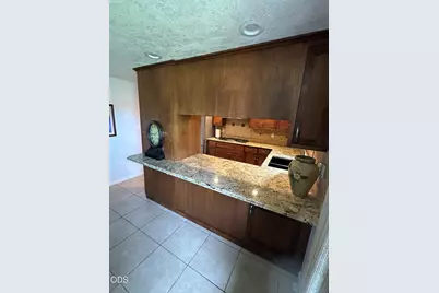 1711 Alcan Drive, Medford, OR 97504 - Photo 4