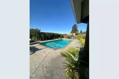 1711 Alcan Drive, Medford, OR 97504 - Photo 12