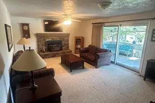 1711 Alcan Dr, Medford, OR 97504 - Photo 6