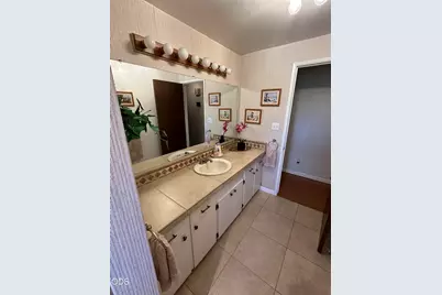 1711 Alcan Drive, Medford, OR 97504 - Photo 10