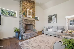 54635 Silver Fox Dr, Bend, OR 97707 - Photo 8