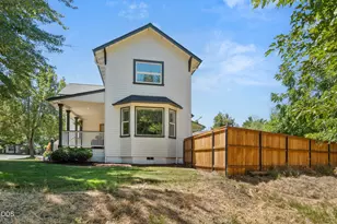 975 Beverly Way, Jacksonville, OR 97530 - Photo 36
