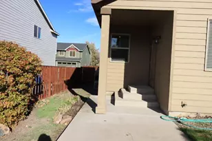 540 NW 28th St, Redmond, OR 97756 - Photo 26