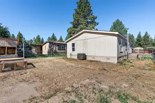 61000 Brosterhous Rd, Bend, OR 97702 - Photo 22