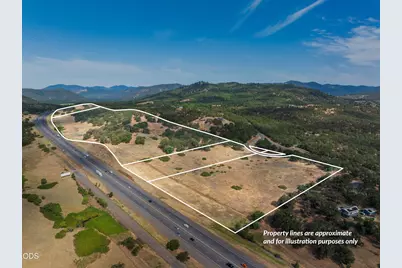 8785 Blackwell Road, Central Point, OR 97502 - Photo 2