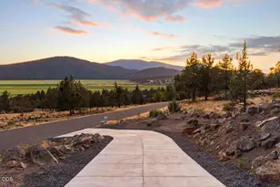 4205 Fox Sparrow Dr, Klamath Falls, OR 97601 - Photo 12