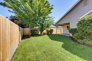 2642 Esther Ln, Grants Pass, OR 97527 - Photo 30