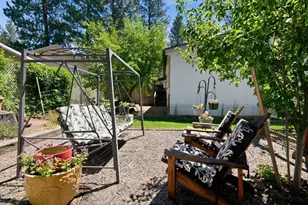 60975 McMullin Dr, Bend, OR 97702 - Photo 24