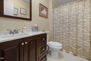 60975 McMullin Dr, Bend, OR 97702 - Photo 16