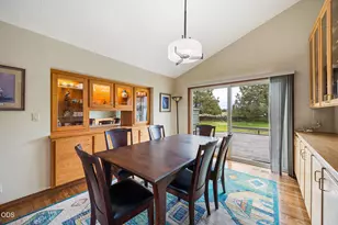 61670 Somerset Dr, Bend, OR 97702 - Photo 10