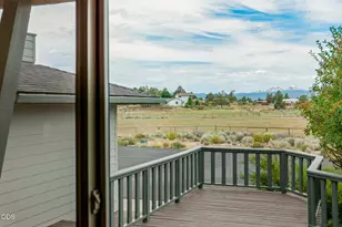 61670 Somerset Dr, Bend, OR 97702 - Photo 4