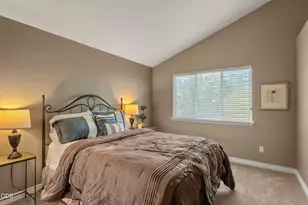 440 Scottsdale Cir, Medford, OR 97504 - Photo 16